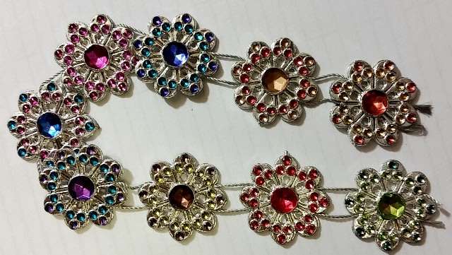 CHARM EMBELLISHMENTS  FLOWERS 20     ** COLOUR THEM**