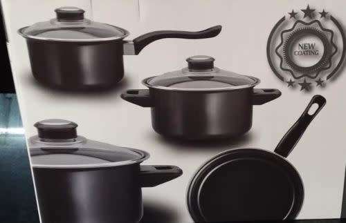 7 PIECE COOKWARE SET WITH TEMPERED GLASS LIDS