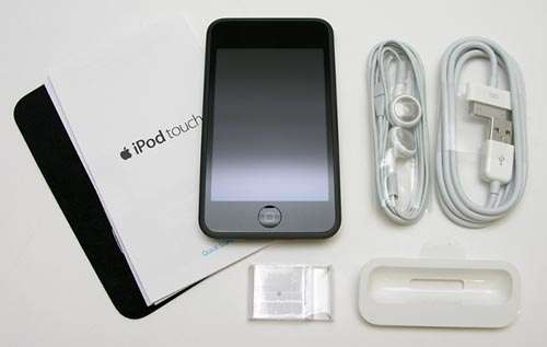 BRAND NEW 32GB APPLE iPOD TOUCH