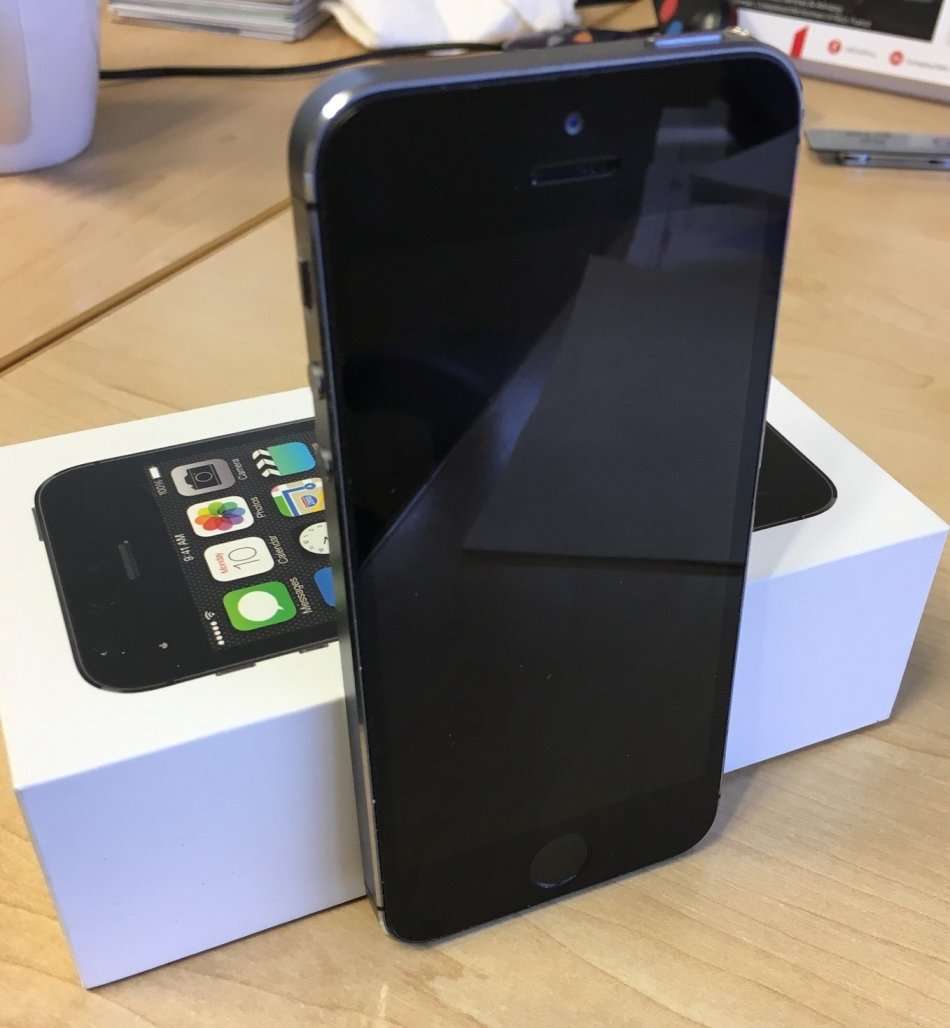Iphone 5S 32g (Space Grey)