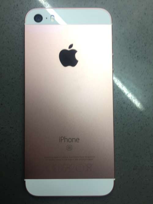 Apple iPhone SE 64G (Rose colour) (2nd hand)