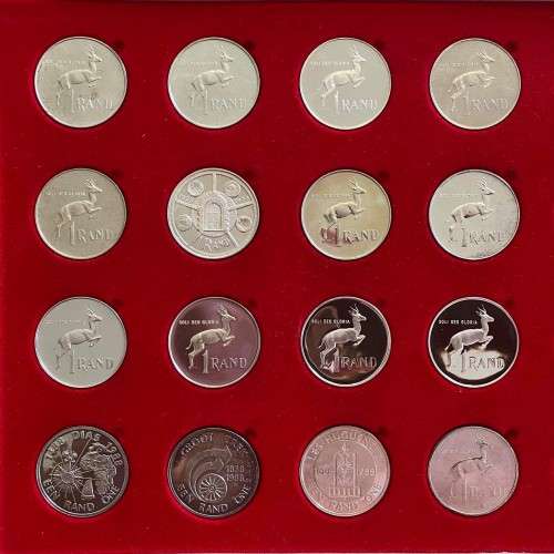 1965 - 1992 Set of 32 Proof R1 Coins in Display box
