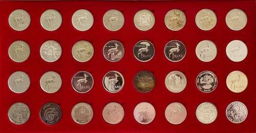 1965 - 1992 Set of 32 Proof R1 Coins in Display box