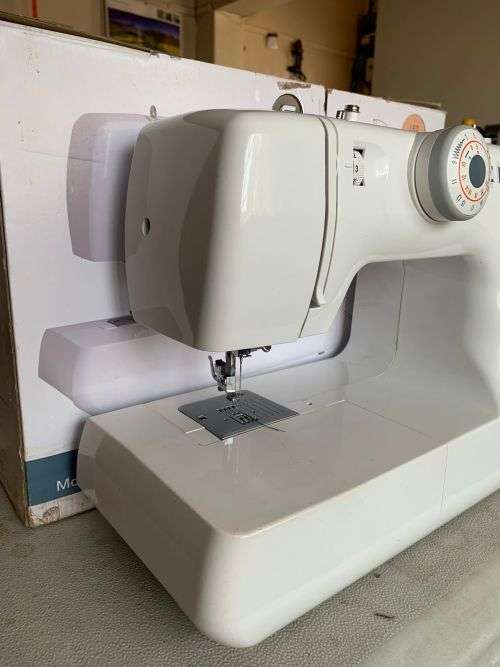 Empisal Expression Sewing Machine