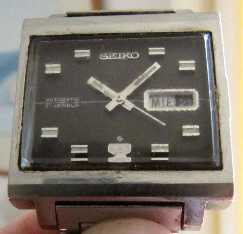 SEIKO 5 Automatic, 21 Jewels, Day/Date mens watch