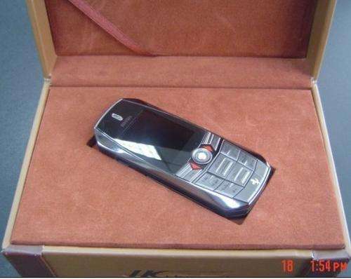 Stunning cellphone&box~Steel~Leather~Dual sim~1GB memory