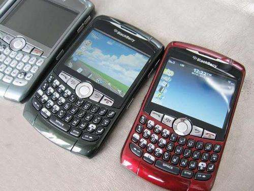 GENUINE  Blackberry 8310, BOXED with all accessories, UNLOCKED,GPS.EDGE,Smart phone Colour Red