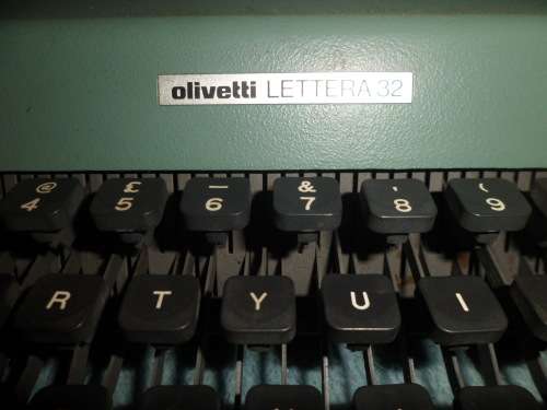 Olivetti Lettera 32 typewriter