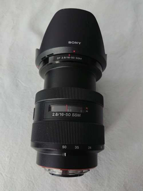Sony 16-50mm f/2.8 dt SSM zoom lens