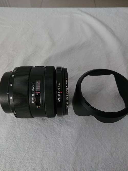 Sony 16-50mm f/2.8 dt SSM zoom lens