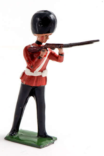 Toy Lead Soldiers Britains Grenadier Guards - Set of 7.