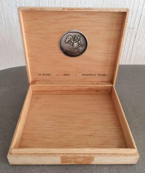 Ritmeester Panatella Cigar Box