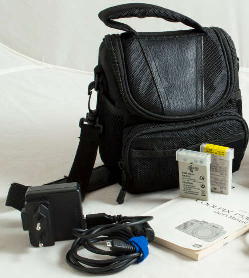 Nikon Coolpix P530 Digital Camera incl bag & 2 rechargeable batteries