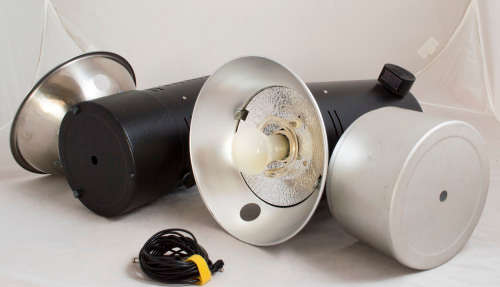 Bowens Monolite 400E flash (2 items)