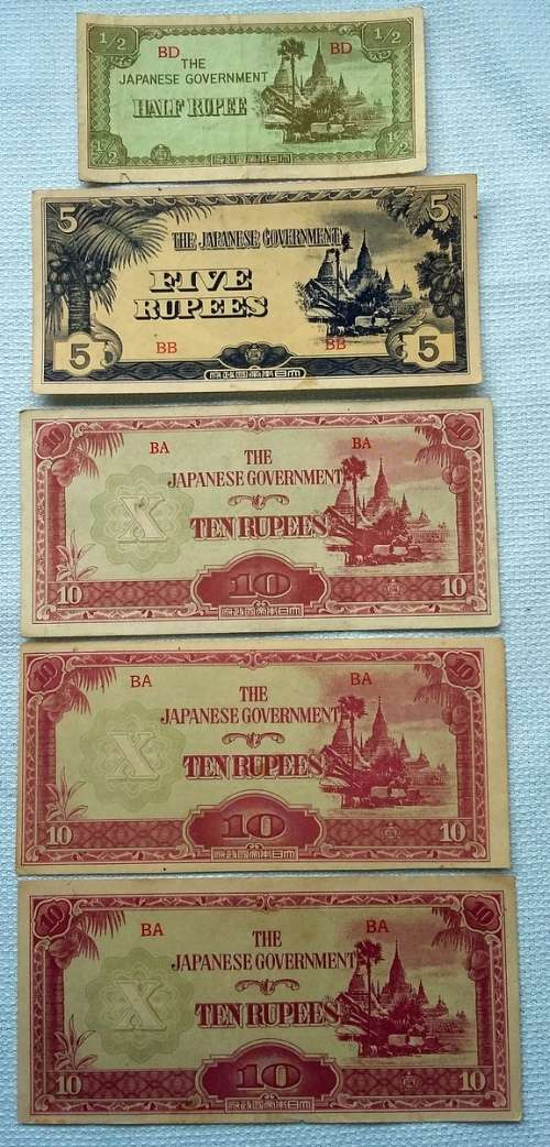 JAPANESE OCCUPATION WW11 1/2 + 5 + 3 X 10 RUPEES (5 NOTES)