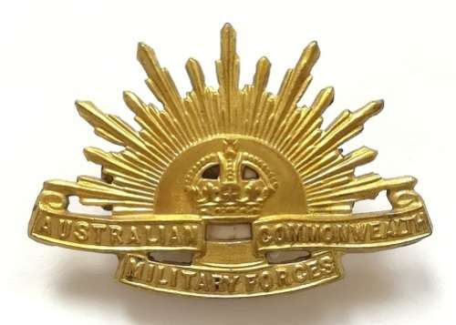 AUSTRALIAN COMMONWEALTH MILITARY FORCES PIN BADGE 40 X 25 MM