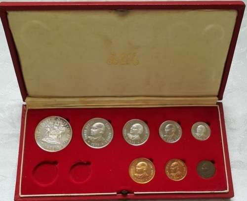 S.A.M.1979 PROOF SET **NO GOLD** RED BOX