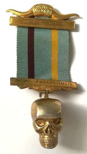 STERLING SILVER RHODESIAN MASONIC BUFFALO JEWEL/MEDAL SKULL 58G "VICTORY LODGE