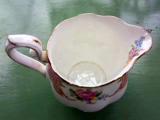ROYAL ALBERT **LADY CARLISLE**  1 X MILK JUG