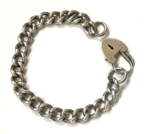 STERLING SILVER BRACELET WITH HEART LOCK 32.3 GRAMS 21CM