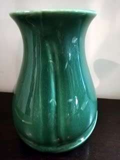 LUCIA WARE GREEN VASE 125 X 90 X 70 MM
