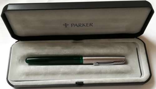 BOXED VINTAGE PARKER FRONTIER STEEL + GREEN FOUNTAIN PEN USA "M"NIB **EXCELLENT**