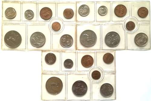 REPUBLIC 1977 COIN PACK S A M - 3 SETS **BID PER SET**