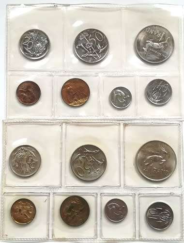 REPUBLIC 1986 COIN PACK S A M - 2 SETS **BID PER SET**