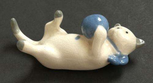 WADE SLIP CAST PORCELAIN CAT 1930'S 70X30MM