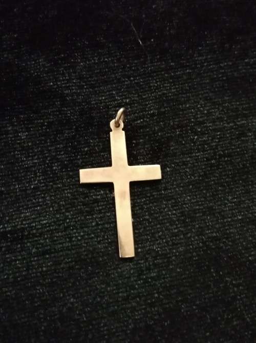 9CT ROSE  GOLD CROSS PENDANT TOTAL WEIGHT 1.1 GRAMS 29X18MM