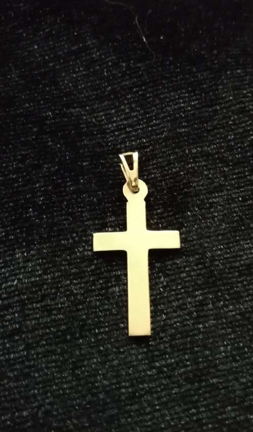 9CT GOLD CROSS PENDANT TOTAL WEIGHT 0.8 GRAMS 23X14MM