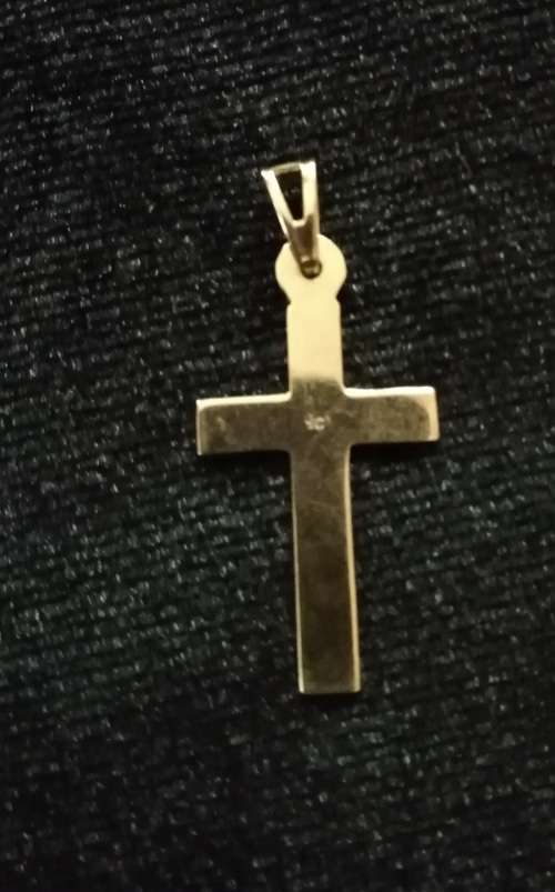 9CT GOLD CROSS PENDANT TOTAL WEIGHT 0.8 GRAMS 23X14MM
