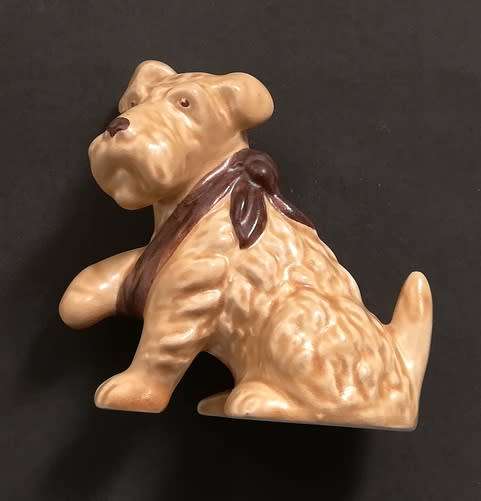 SYLVAC 1433 DOG TERRIER LEG IN SLING 90MM