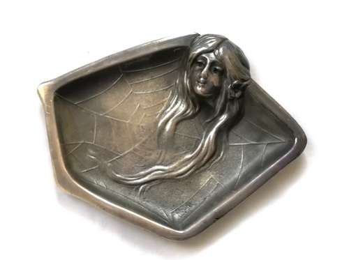 ART NOUVEAU PIN TRAY "LADY + SPIDER WEB" 100 X 80 MM