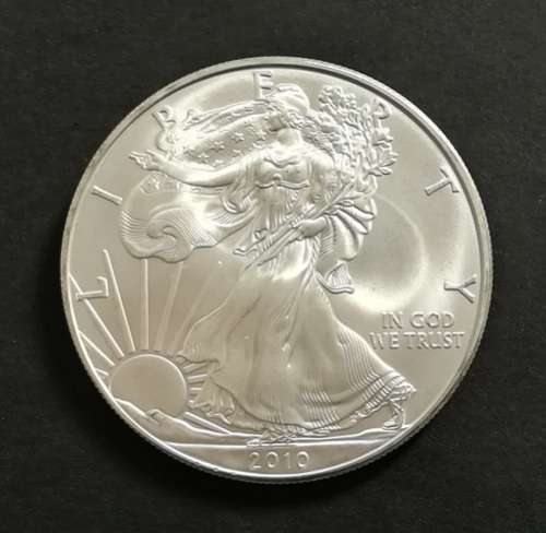 2010 UNITED STATES 1 OZ SILVER EAGLE ONE DOLLAR COIN **EXCELLENT**