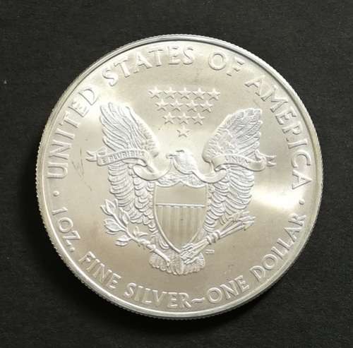 2010 UNITED STATES 1 OZ SILVER EAGLE ONE DOLLAR COIN **EXCELLENT**
