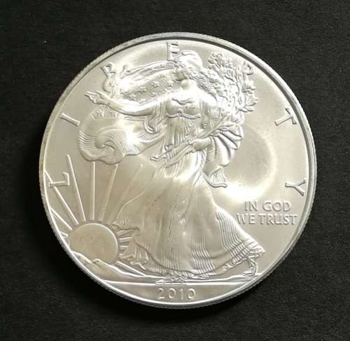 2010 UNITED STATES 1 OZ SILVER EAGLE ONE DOLLAR COIN **EXCELLENT**