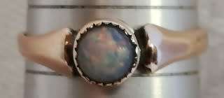 VINTAGE 9 CARAT ROSE GOLD AND OPAL RING TOTAL WEIGHT:  1.2 GRAMS SIZE K 1/2