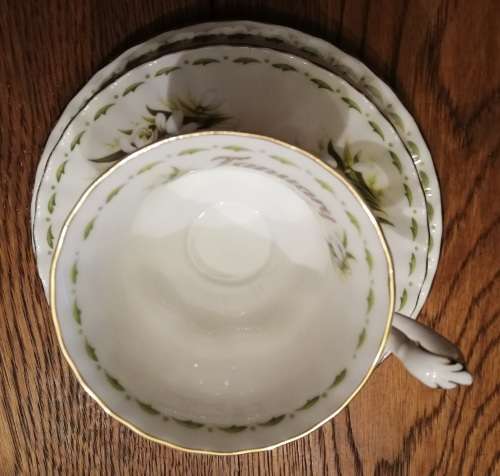 ROYAL ALBERT BONE CHINA ENGLAND JANUARY TRIO