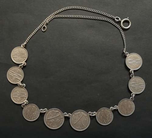 SOUTHERN RHODESIA MIX LOT 1947-1952 3+6 PENCE NECKLACE 440MM