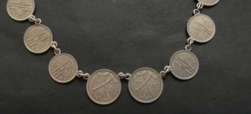 SOUTHERN RHODESIA MIX LOT 1947-1952 3+6 PENCE NECKLACE 440MM