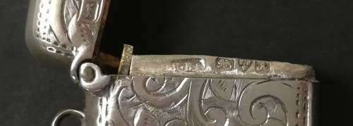 **RARE** STERLING SILVER CHESTER 1901 VESTA CASE 25 X 35MM