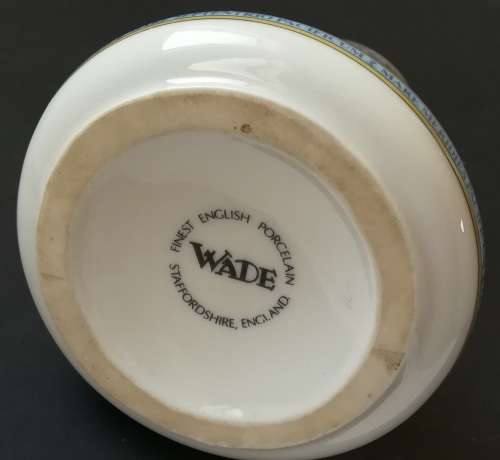 WADE - BRITISH NAVY - PUSSERS RUM MINIATURE STONEWARE DECANTER 85X80MM **FULL**