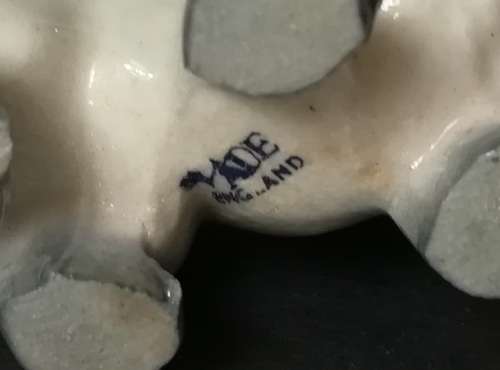 WADE DISNEY SCAMP HAT BOX SERIES