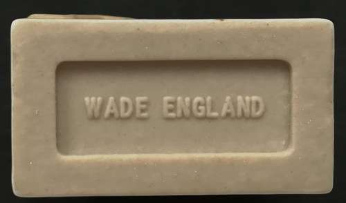 WADE NO.1 WHIMSEY IN THE VALE  "ANTIQUE SHOP " 33X39MM