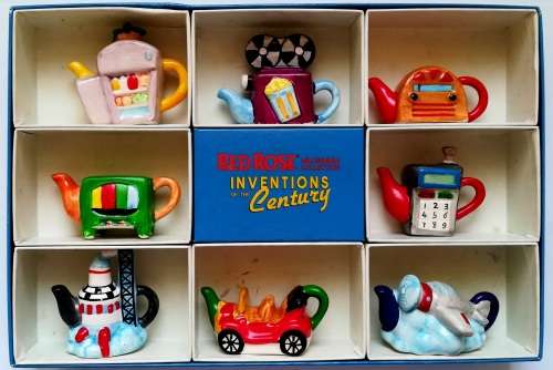WADE INVENTIONS OF THE CENTURY `RED ROSES TEA` MINIATURES TEA POTS BOXED