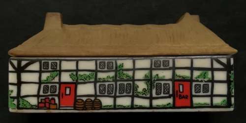 WADE HOUSES NO.THE BARLEY MOW 35X77MM  WHIMSEY ON WAY