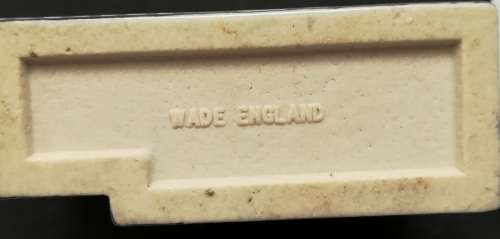 WADE HOUSES NO.15 THE STAG HOTEL 45X66MM  WHIMSEY ON WAY