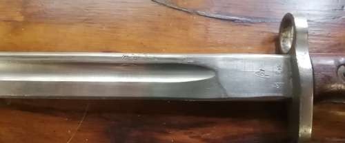 WW2 AUSTRALIAN LEE ENFIELD PATTERN MA1907 BAYONET HANDLE  SLAZ LEATHER SCABBARD BLADE LENGTH 430MM