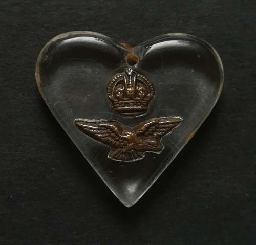 WW2 ROYAL AIRFORCE SWEETHEART PENDANT 25X25MM